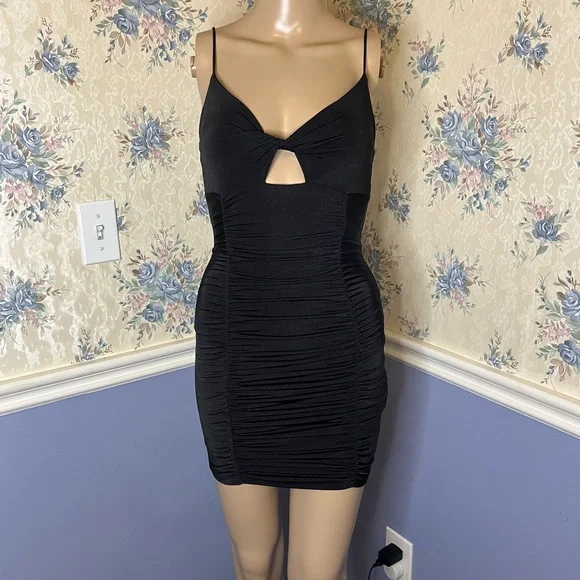 Windsor | Dresses | Windsor Simple And Sultry Ruched Lined Black Mini Dress  Size S | Poshmark